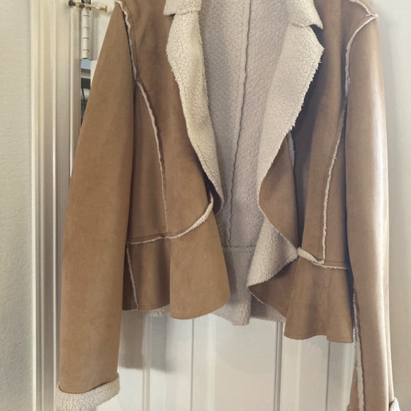 Jacket - Picture 4 of 4